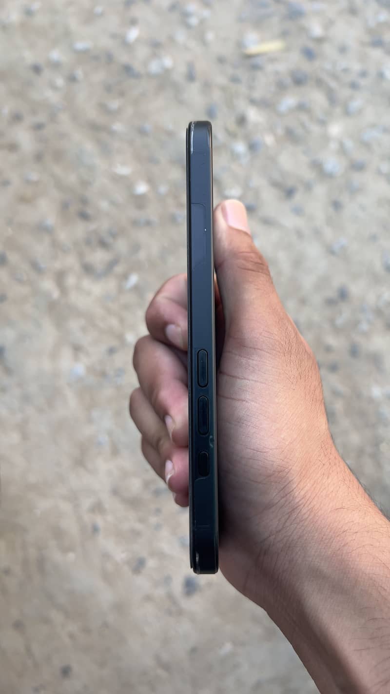 Apple iPhone 16jv 2