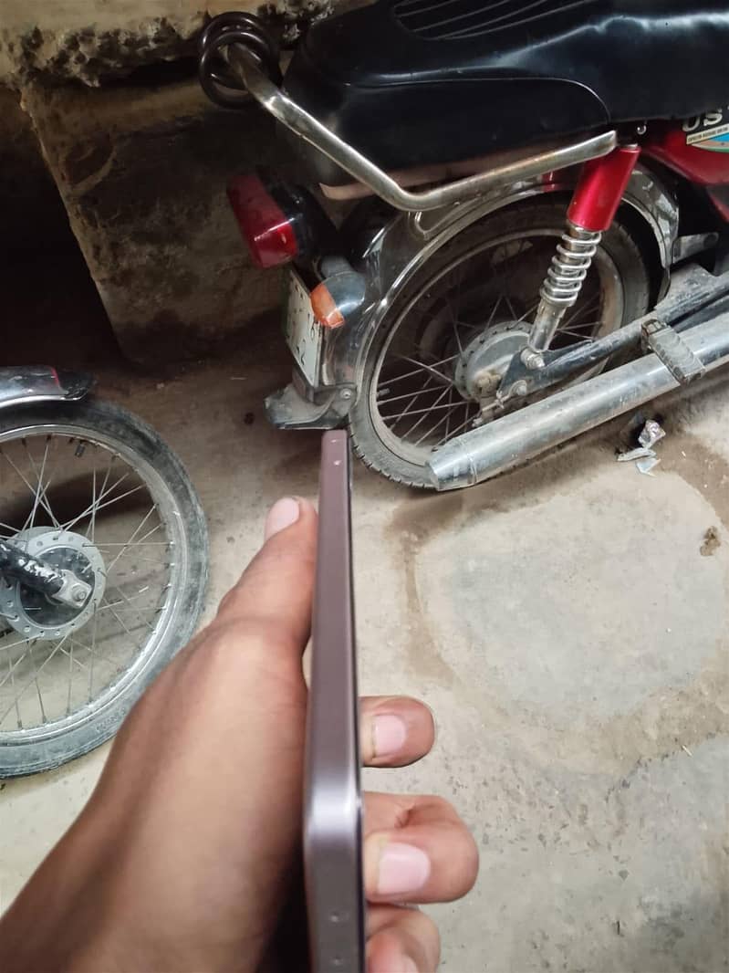 OPPO A6 4