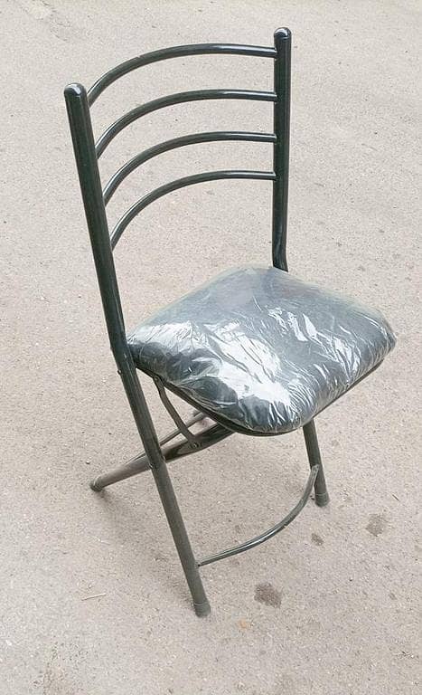 T  Folding Travelling Color Coated Black Soft Cushion Form Chair with Back Support - Chair