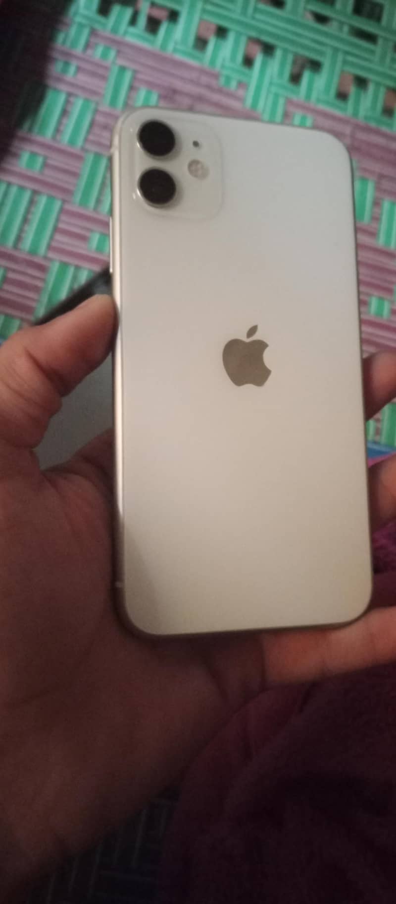 Apple iPhone 11 3