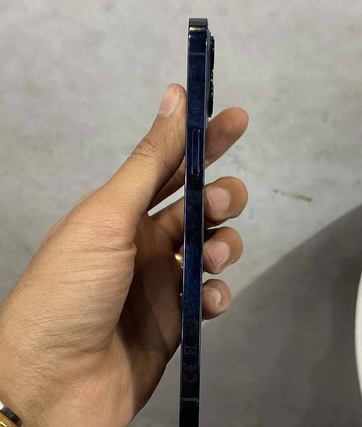 Apple iPhone 12 Pro 1