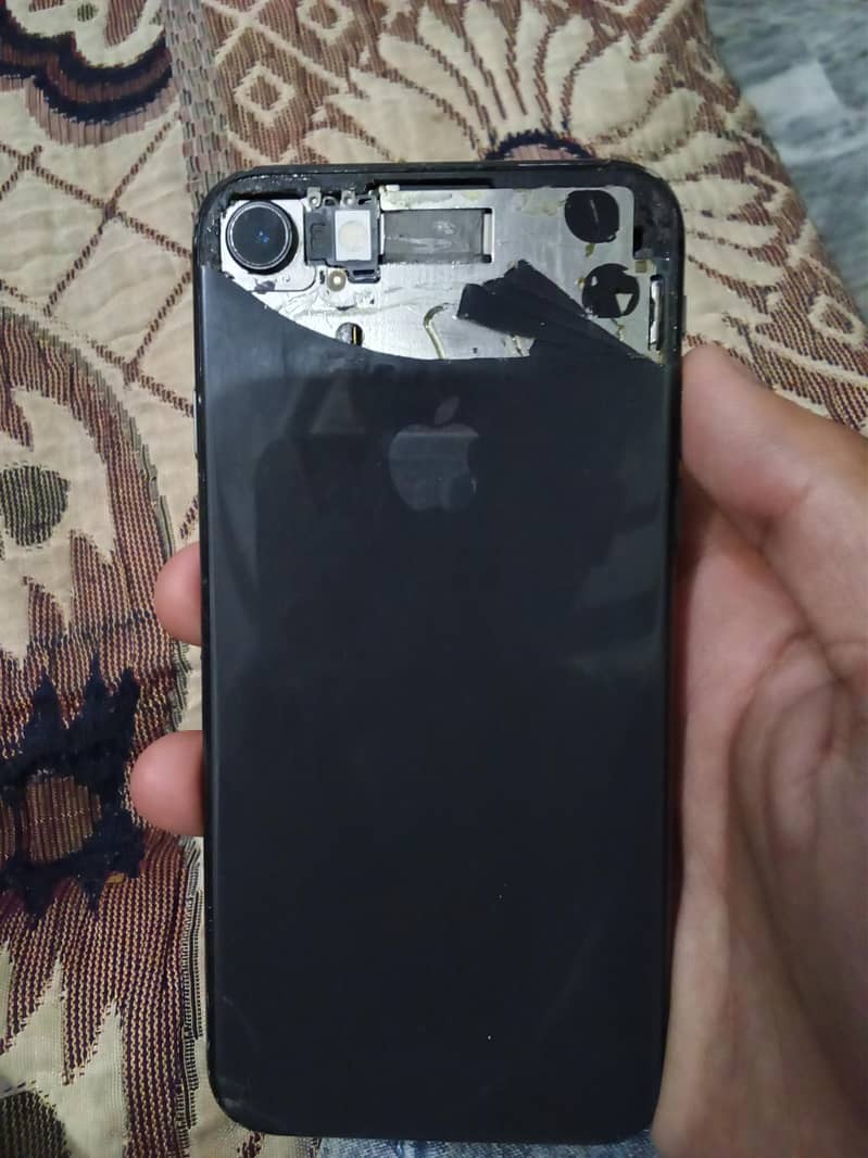 Apple iPhone 8 1