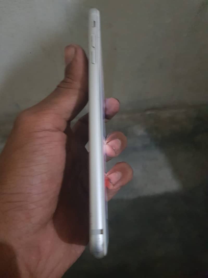 Apple iPhone 6S Plus 3