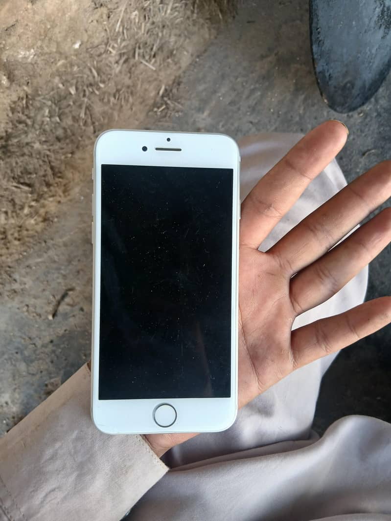 Apple iPhone 7 2