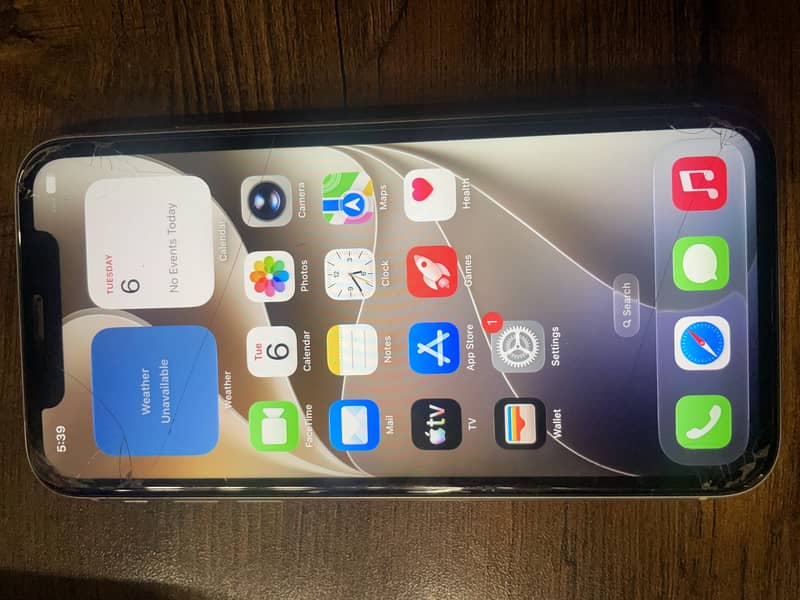 Apple iPhone 11 4