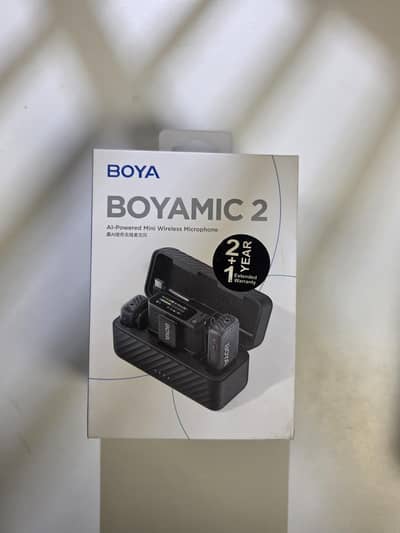 Boyamic 2 all in one wireless microphone with built in recording