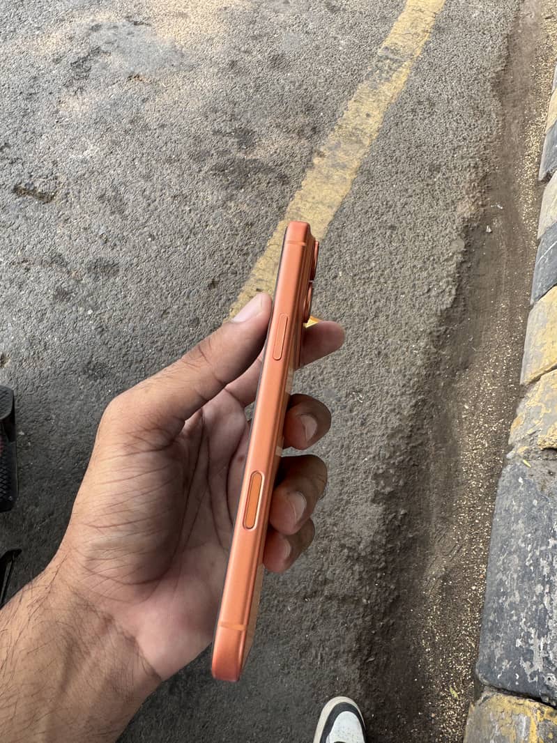 Apple iPhone 17 Pro Max 5