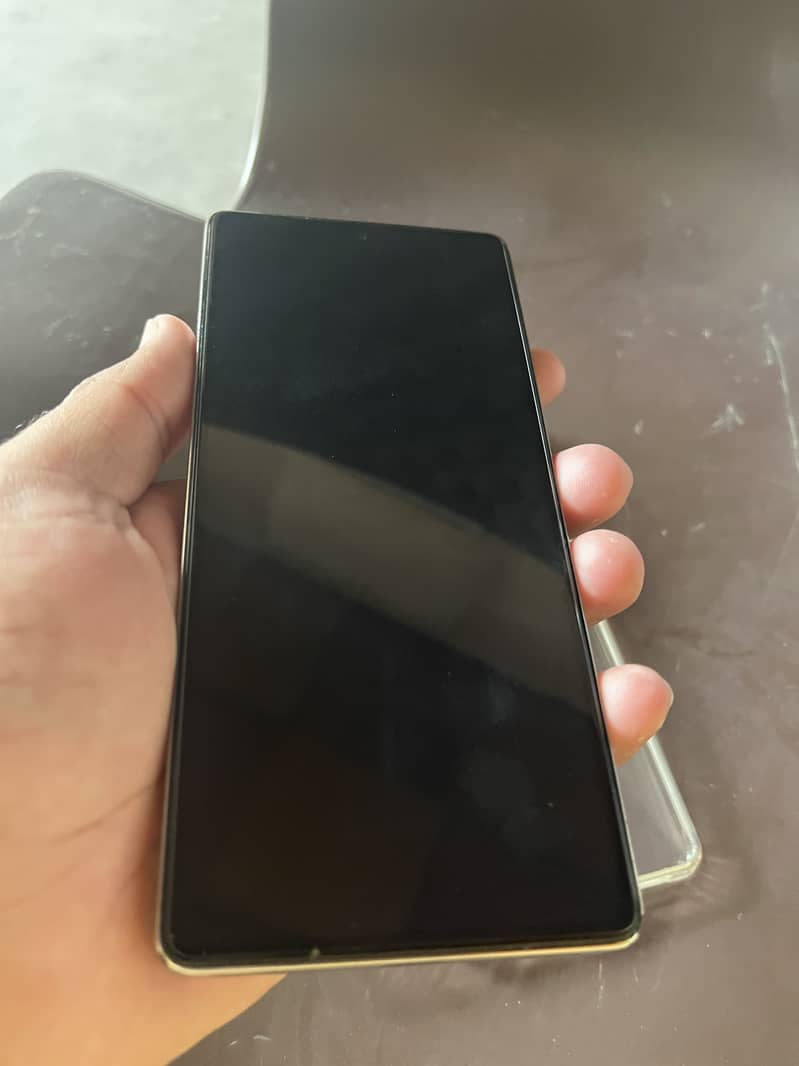 Infinix Note 40 4