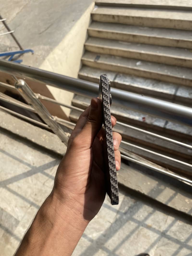 Apple iPhone 14 Pro Max 0