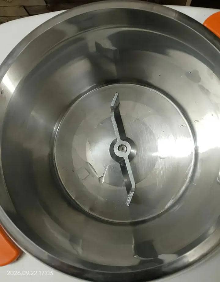 aata ghundne ki machine ( urgent sale) - Other Kitchen Appliances ...