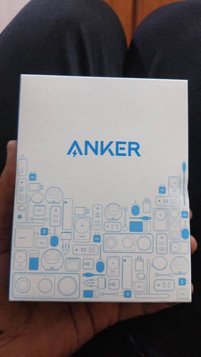 Anker Zolo 30w GaN Charger  IQ box pack with c to c cable