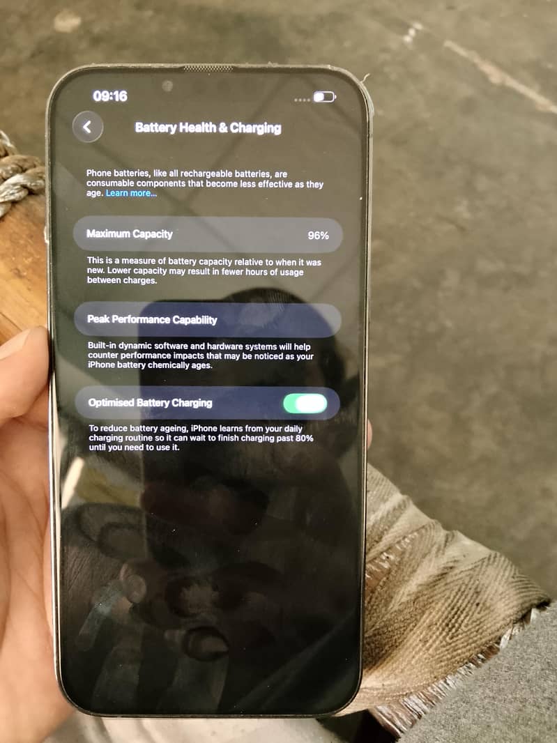 Apple iPhone 13 Pro Max 4