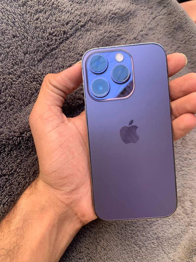 Apple iPhone 14 Pro 0
