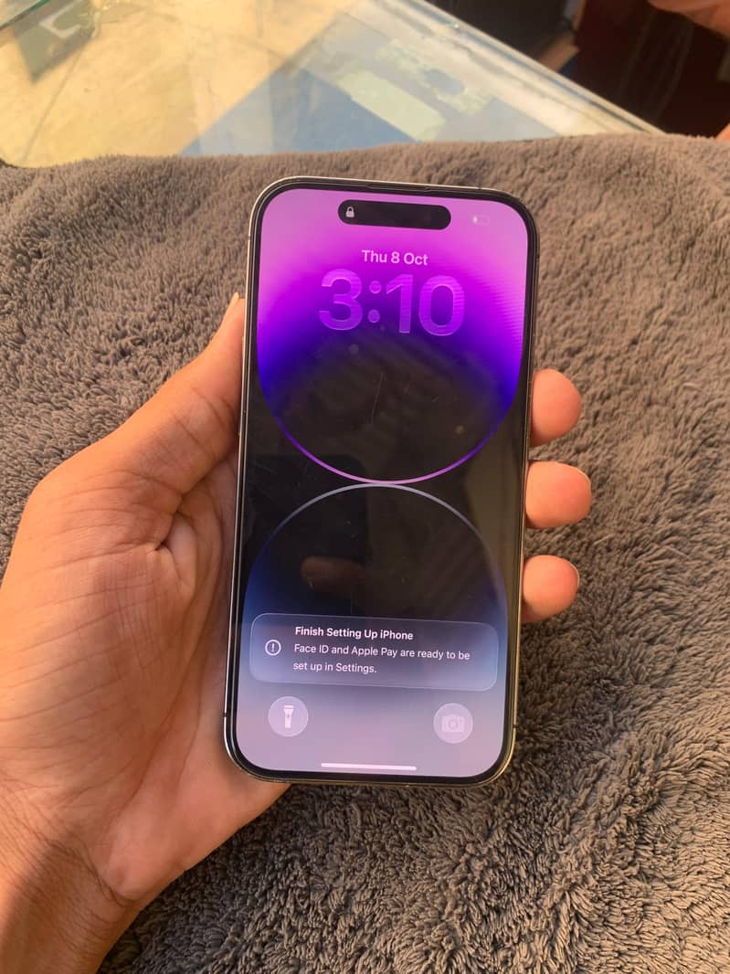 Apple iPhone 14 Pro 1