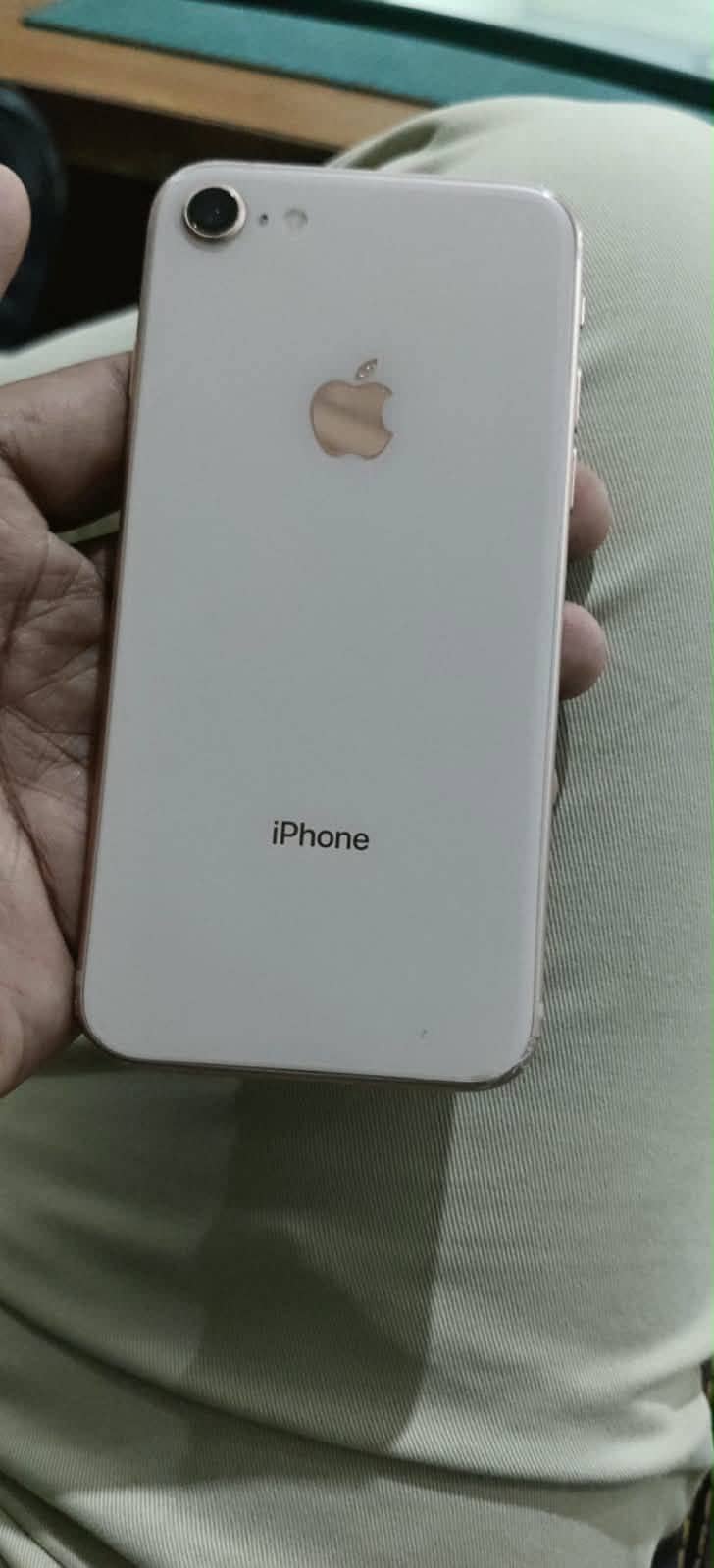 Apple iPhone 8 0