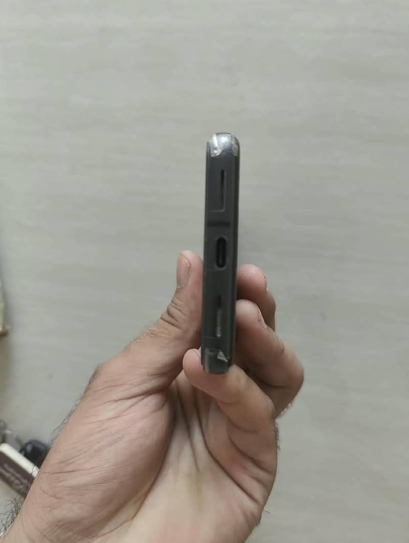 Google Pixel 8 3