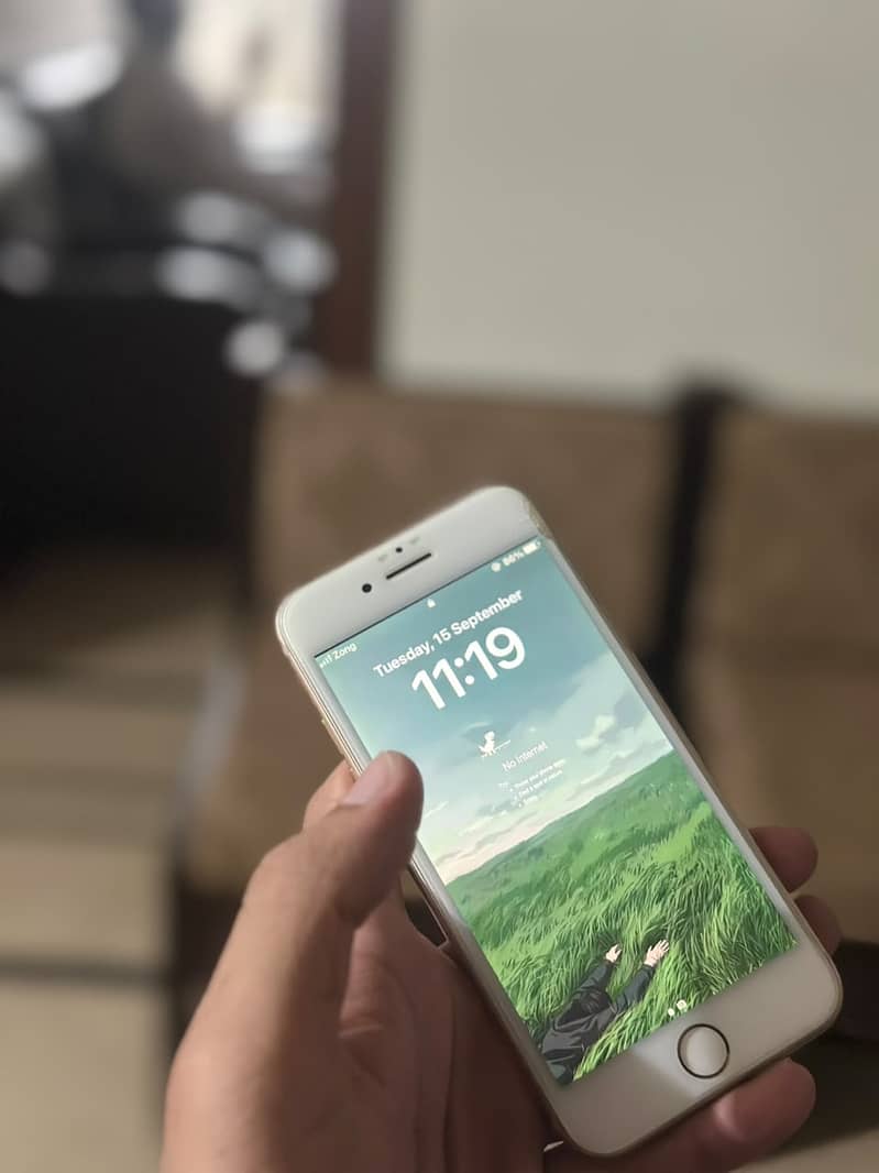 Apple iPhone 8 4