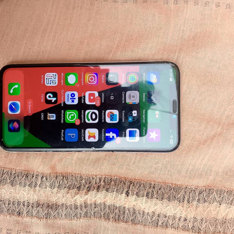 Apple iPhone X 0