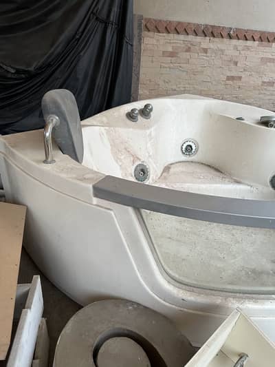 SSWW bath jacuzzi