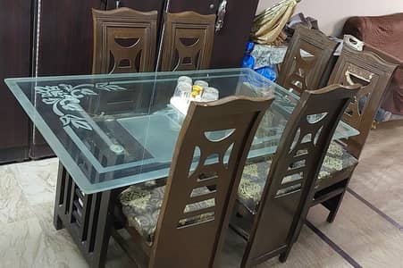 Dining Table Set – Elegant 6-Seater Glass Top