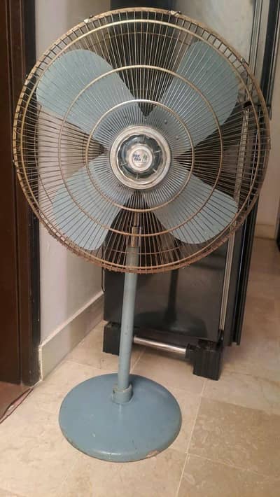 pedestal fan for sale good condition
