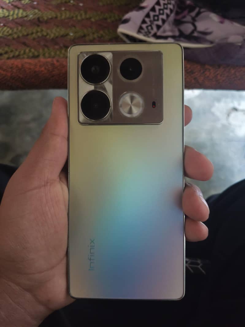 Infinix Note 40 0