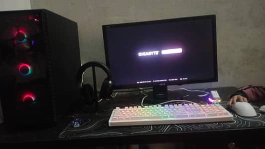 Gaming PC | Ryzen 5 5600 | GTX 1660 Super | 32 GB RAM | 144Hz Monitor