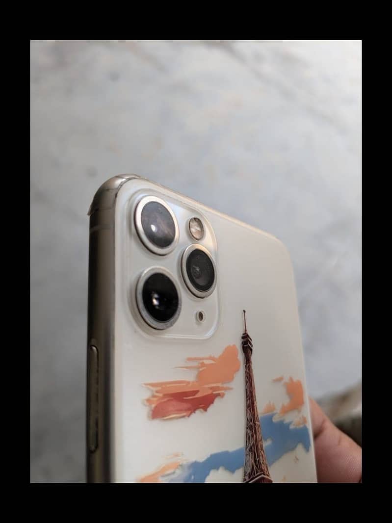 Apple iPhone 11 Pro Max 5