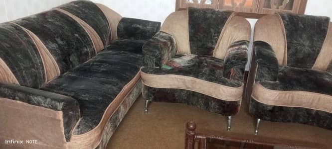 5-Seater Sofa Set for Sale – Good Condition
