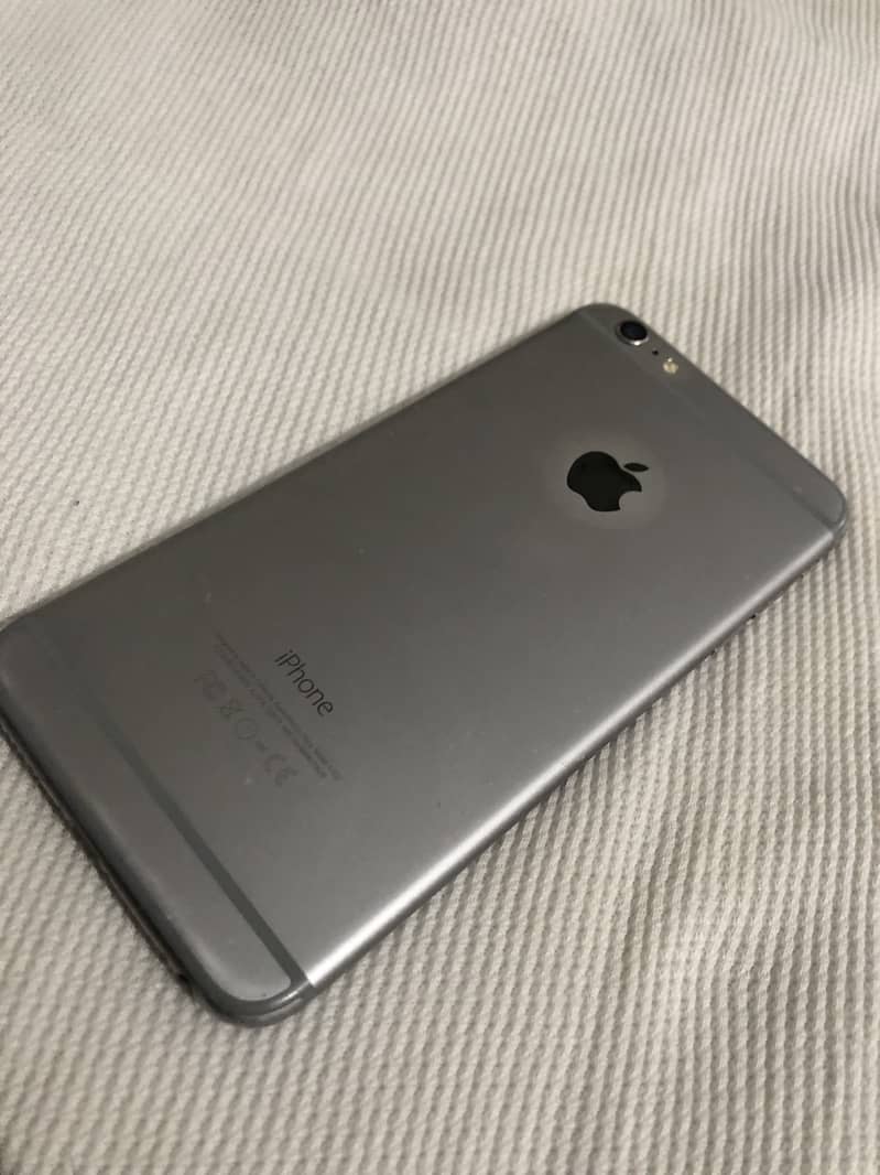 Apple iPhone 6 Plus 4