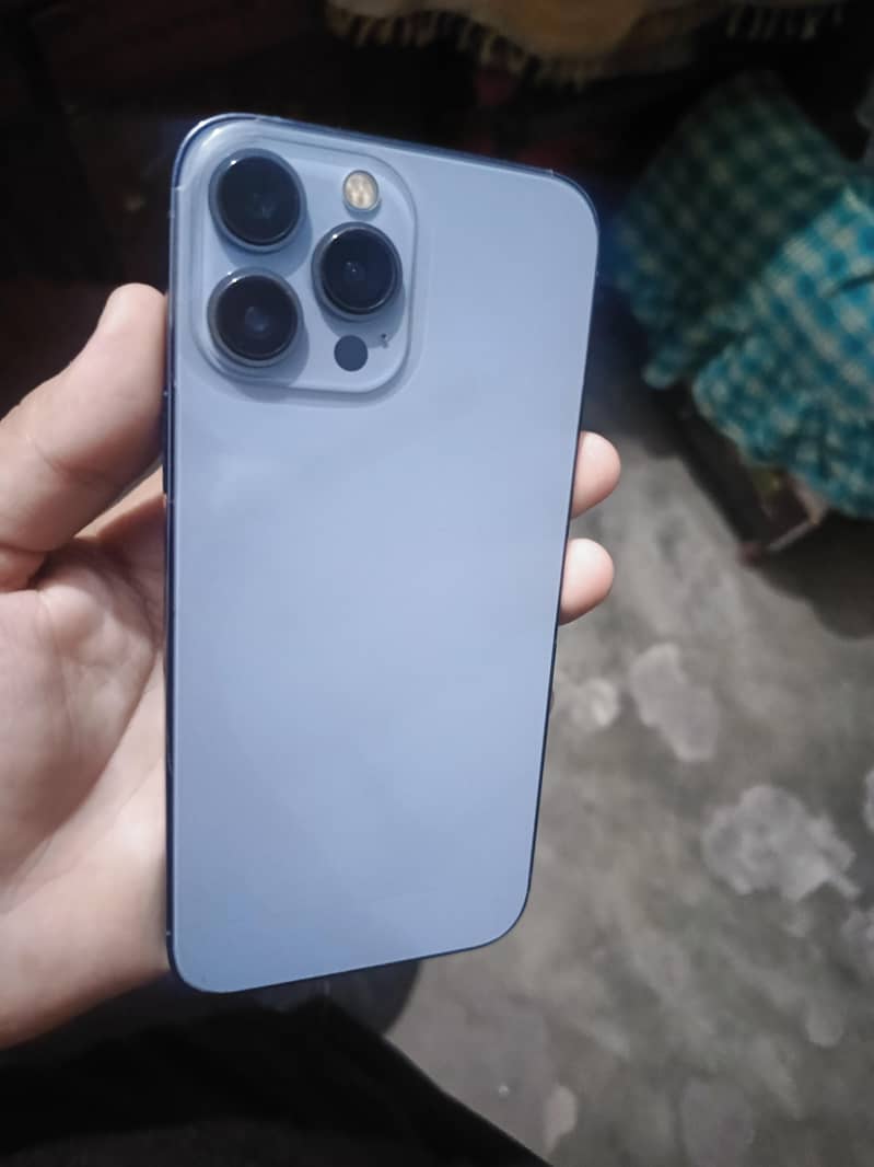 Apple iPhone 13 Pro Max storag 256 9