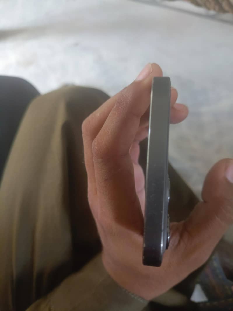 Apple iPhone 4