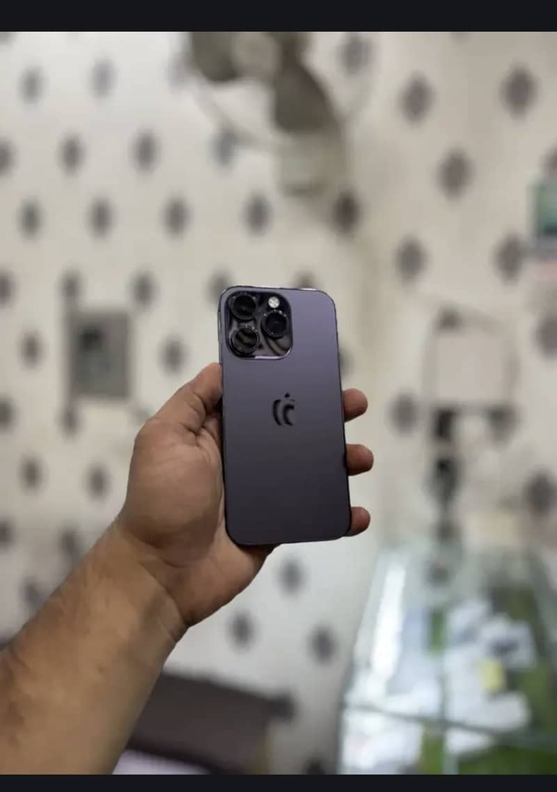Apple iPhone 14 Pro 0