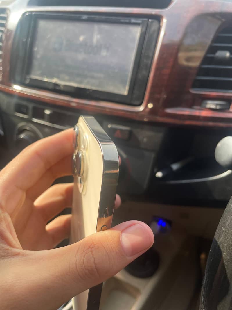 Apple iPhone 14 Pro 4