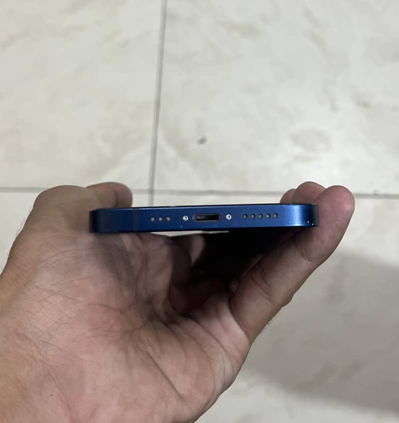 iPhone 12 5