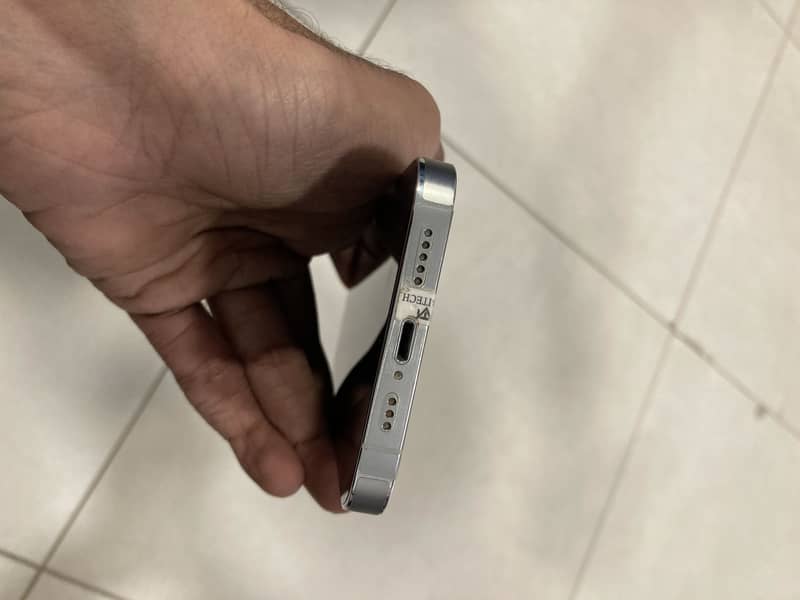 Apple iPhone 14 Pro 2