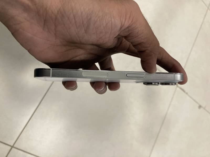 Apple iPhone 14 Pro 3