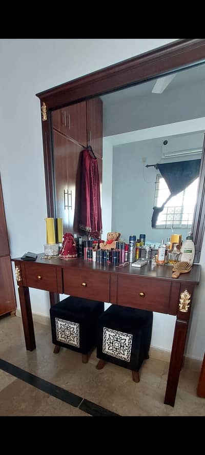 dresser console mirror and centre table for sale