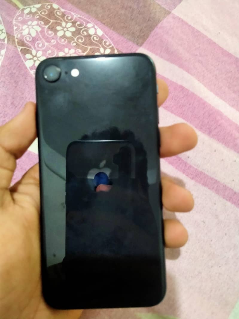 Apple iPhone SE 2