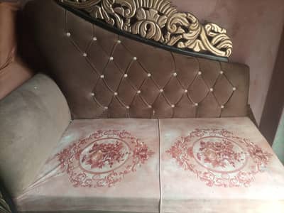 taja Wala sofa