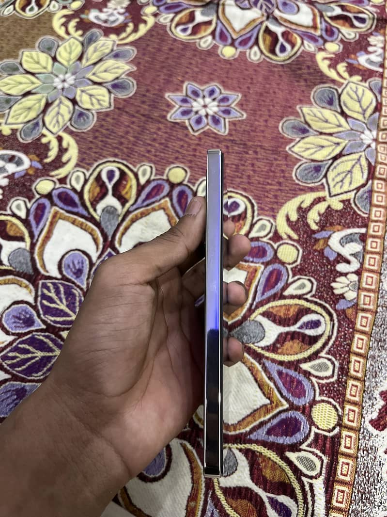 Infinix Note 40 4