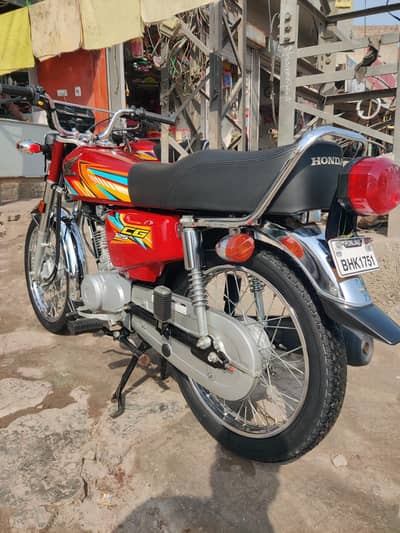 Honda CG 125cc 2026 Model Urjent Sale 03048624121
