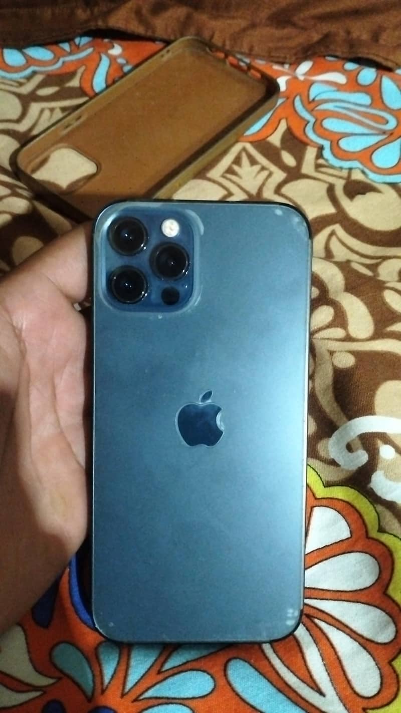 Apple iPhone 12 Pro 4