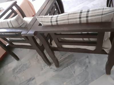 comfortable 2 sofa style chairs