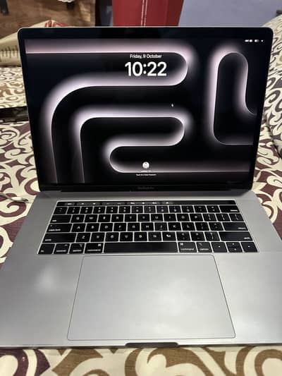 MacBook Pro 2018 32/512  - 4Gb Gpu -i9