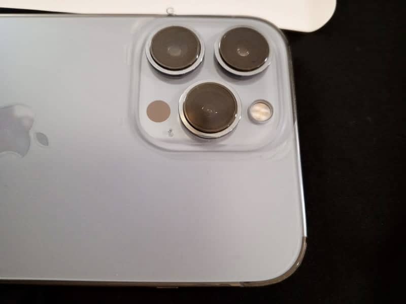 Apple iPhone 13 Pro 3