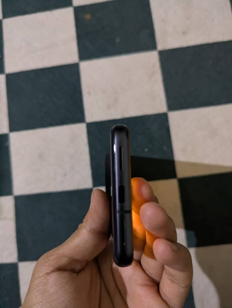Google Pixel 8 3