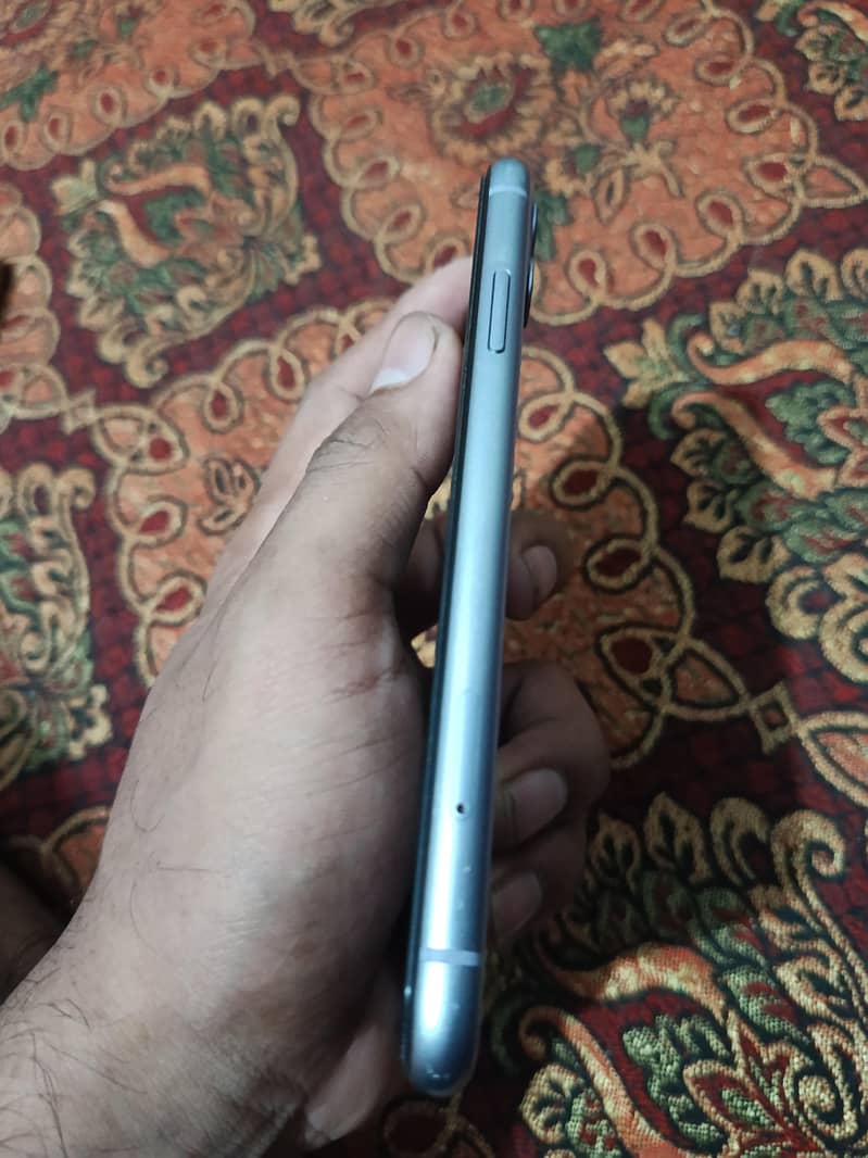 Apple iPhone 11 2