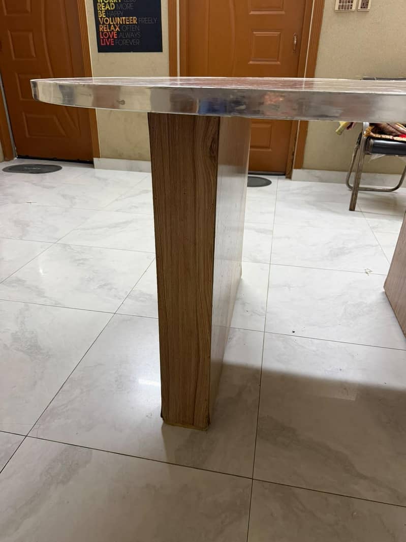 Office table 8