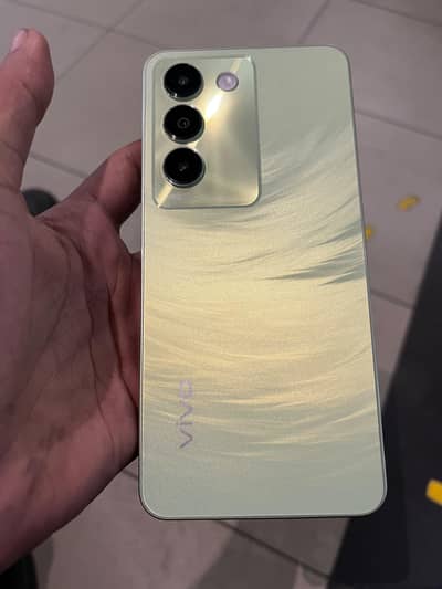 Vivo Y100